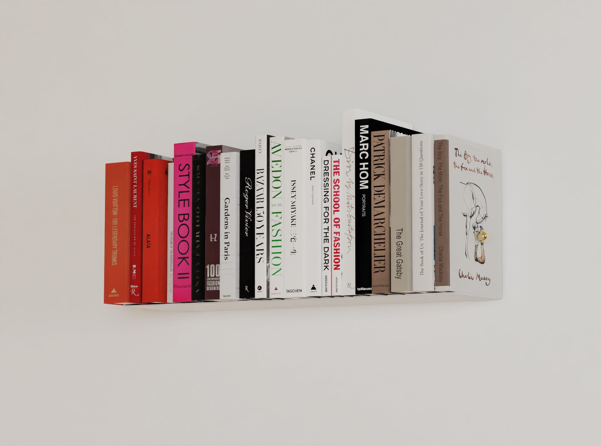 schwebendes regal floating shelf gold sphere Goldkugel magnet unsichtbares Wandregal Bücherregal book shelf horizontal